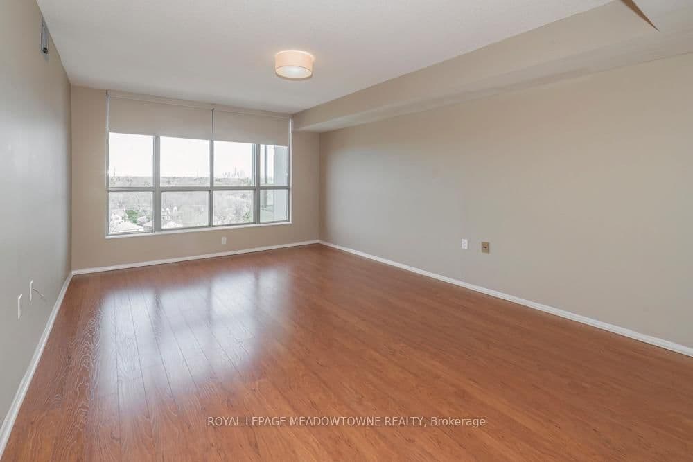 1110 Walden Circle, Unit 905 thumbnail 9