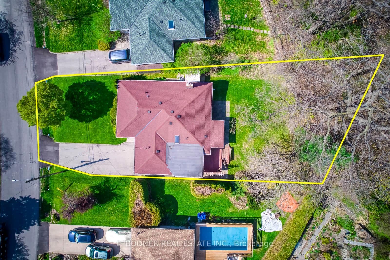 84 Ravenscrest Drive thumbnail 40