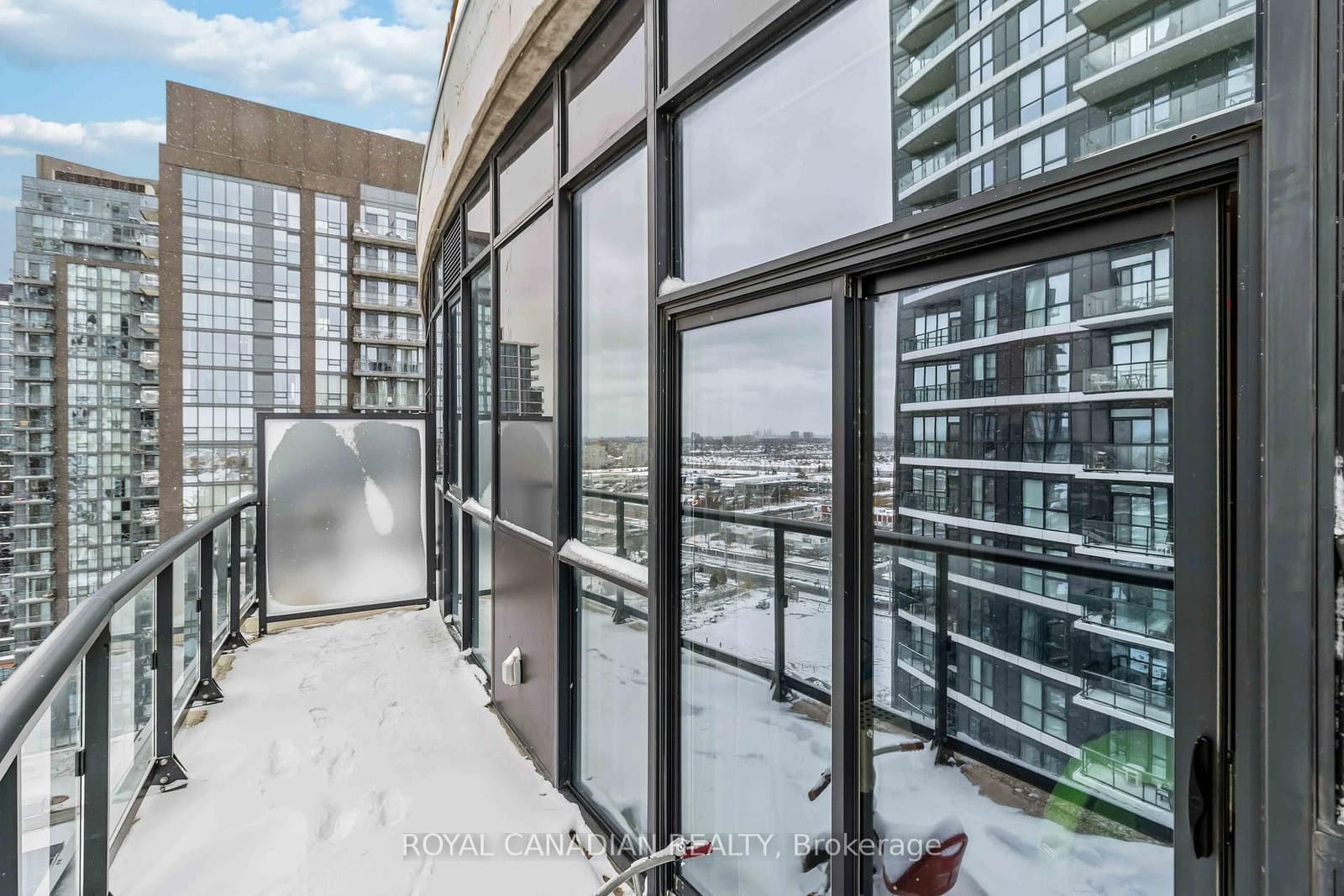 65 Watergarden Drive, Unit 1501 thumbnail 23