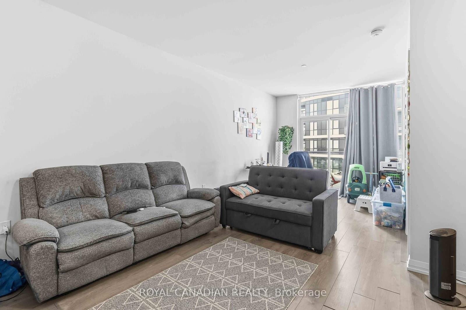 65 Watergarden Drive, Unit 1501 thumbnail 7