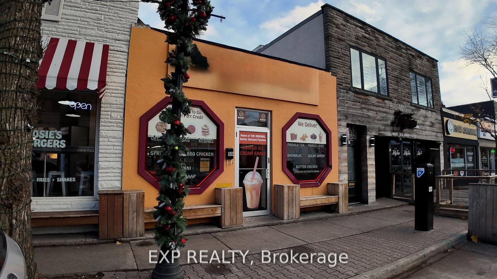 59 Lakeshore Road E thumbnail 2