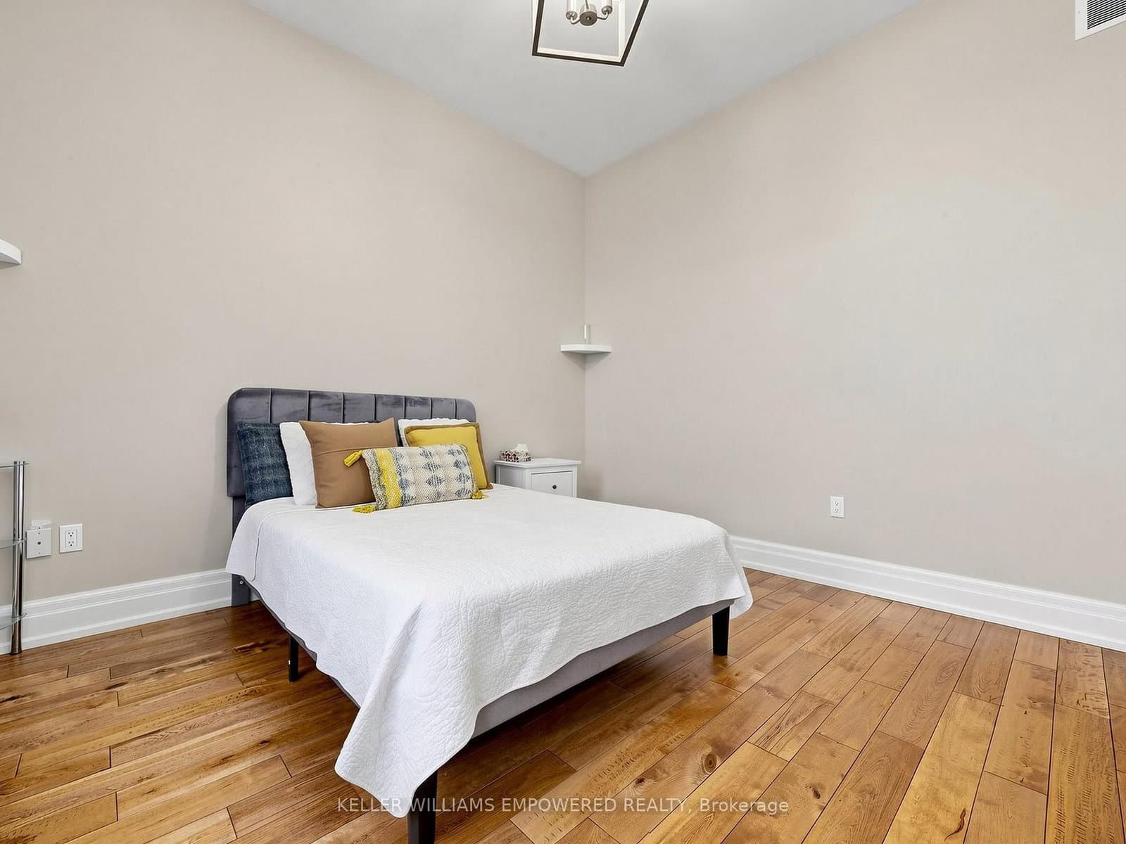 10108 Clarkway Drive thumbnail 25