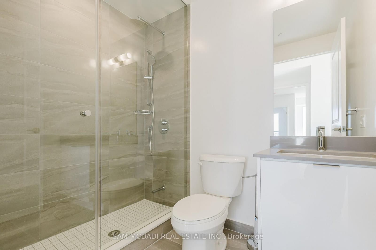 202 Burnhamthorpe Road E, Unit 2003 thumbnail 4