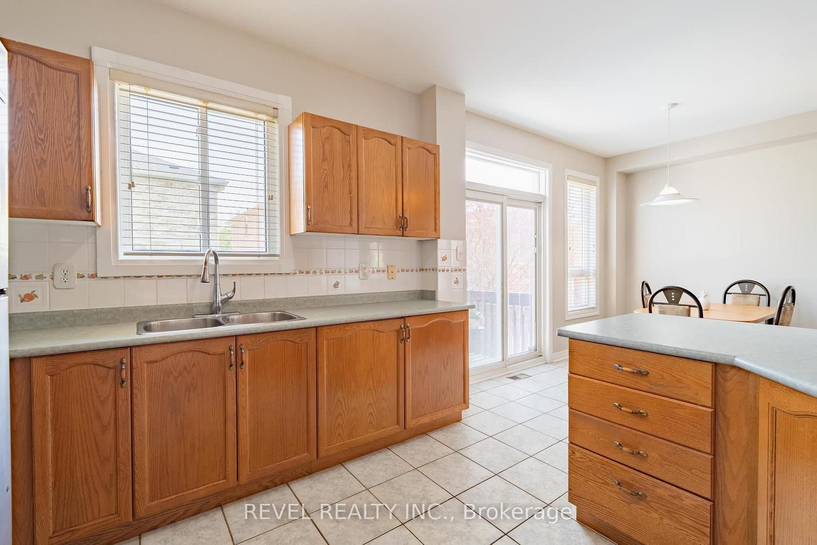 4871 James Austin Drive thumbnail 17