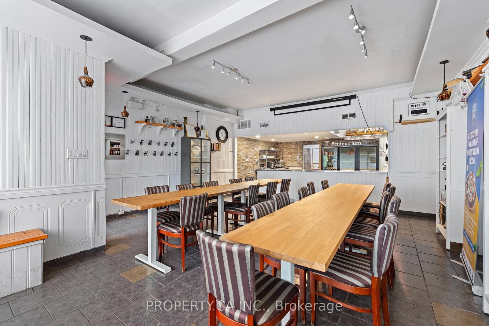 1213 Weston Road thumbnail 8