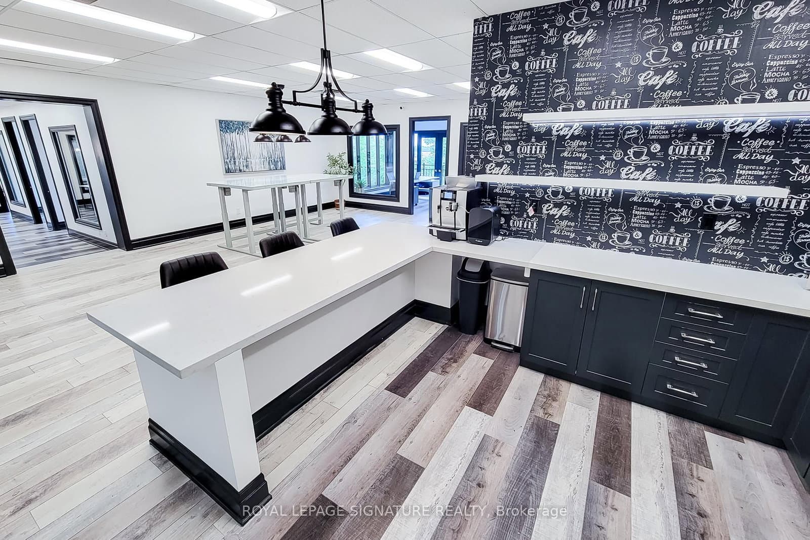 416 North Service Road E, Unit 300 thumbnail 11
