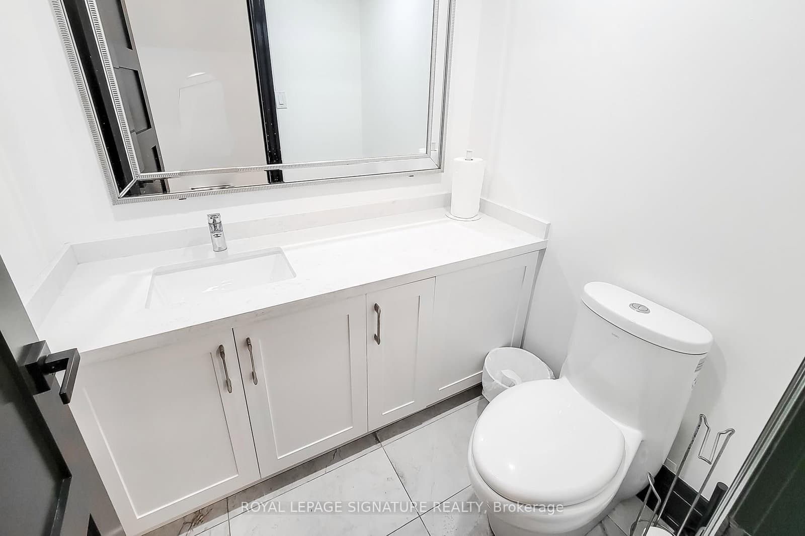 416 North Service Road E, Unit 300 thumbnail 12
