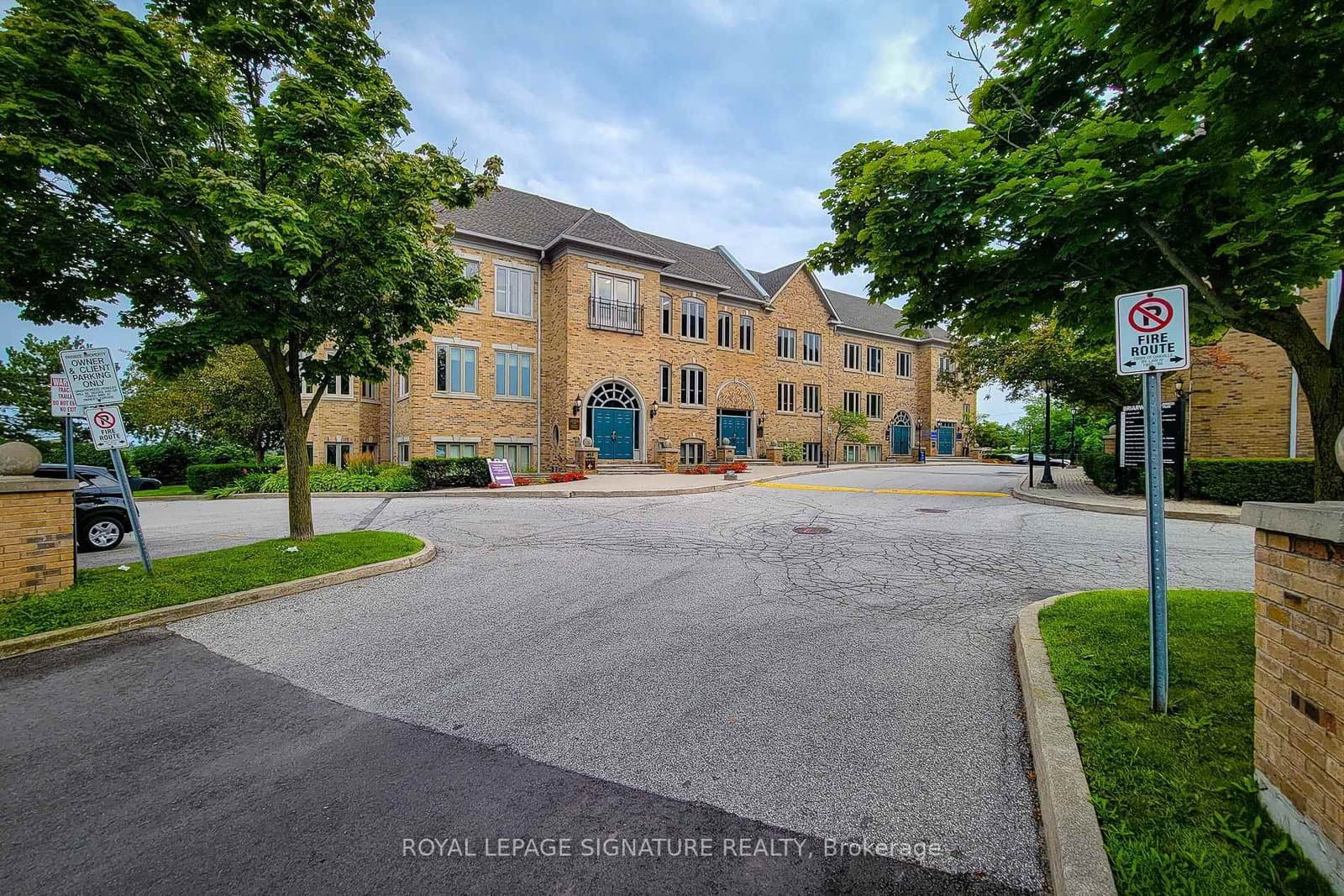 416 North Service Road E, Unit 300 thumbnail 2