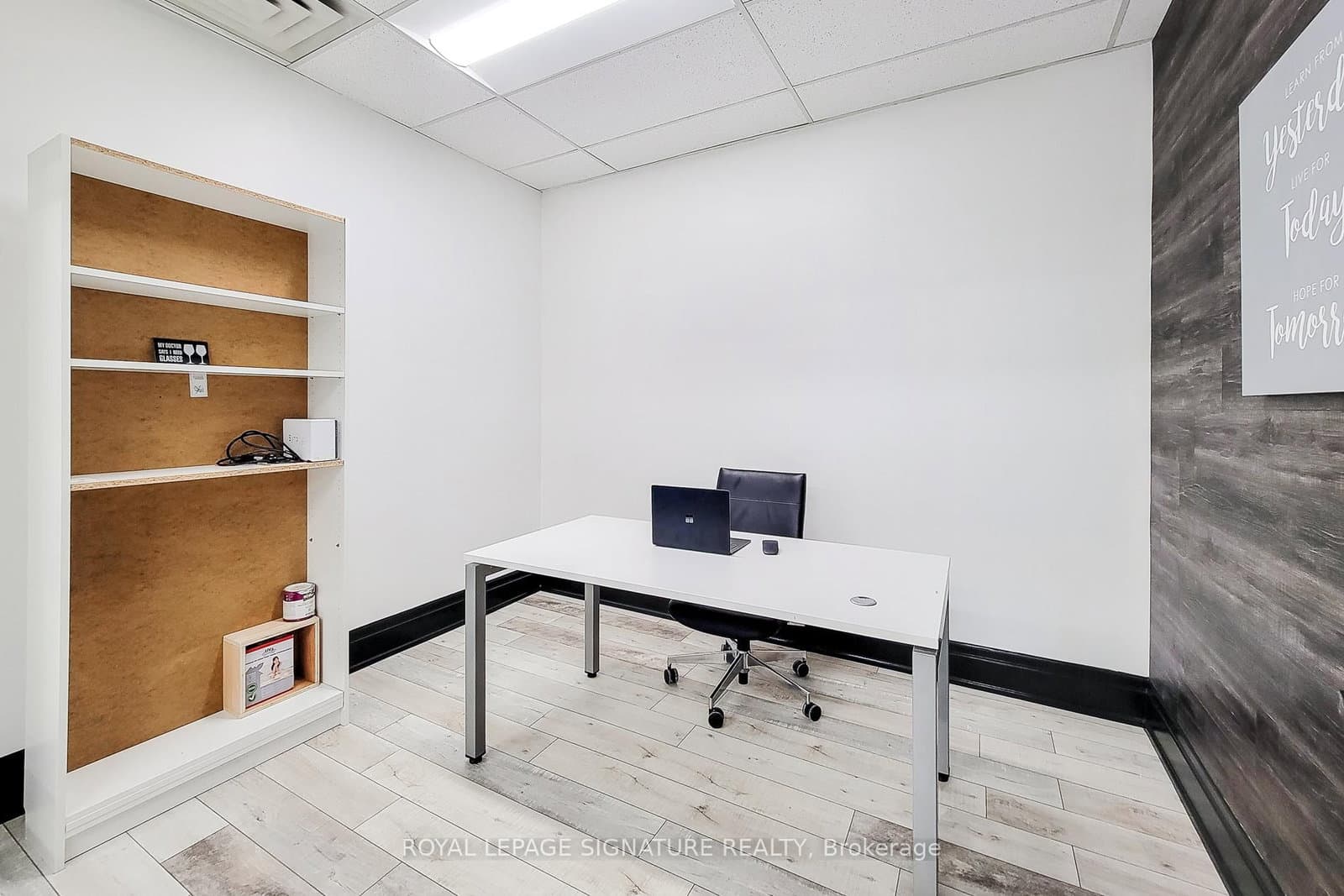 416 North Service Road E, Unit 300 thumbnail 20