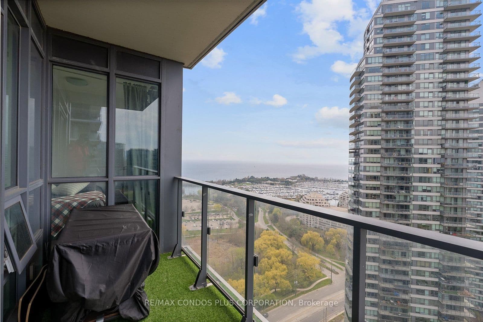 2212 Lakeshore Boulevard W, Unit 3206 thumbnail 20