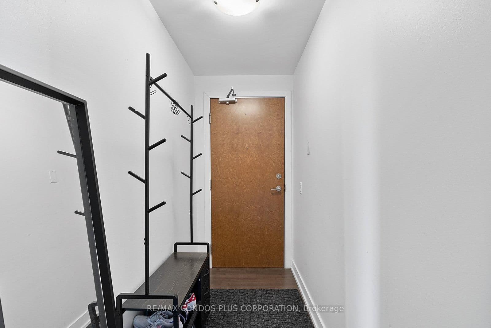 2212 Lakeshore Boulevard W, Unit 3206 thumbnail 6