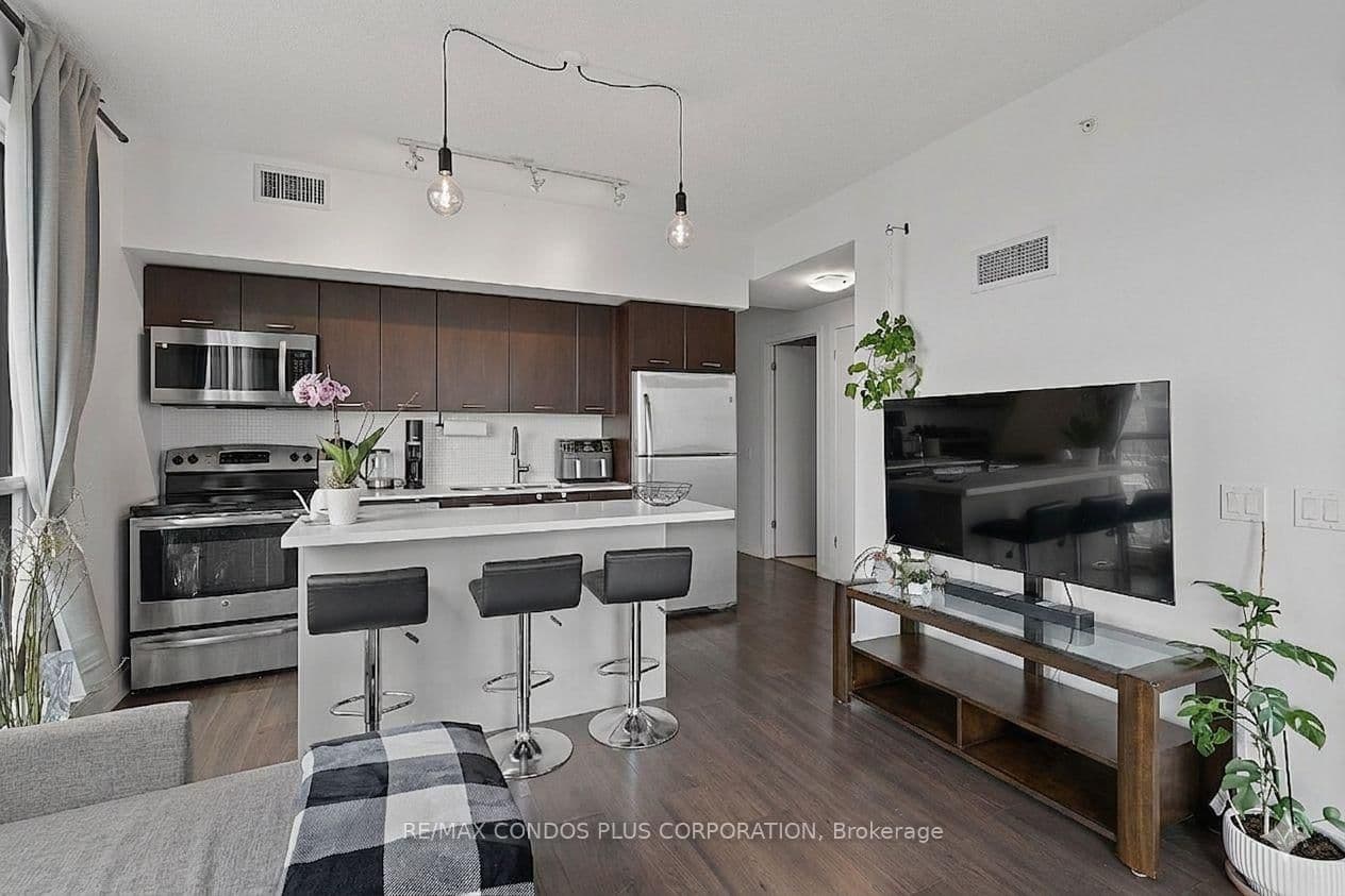 2212 Lakeshore Boulevard W, Unit 3206 thumbnail 9