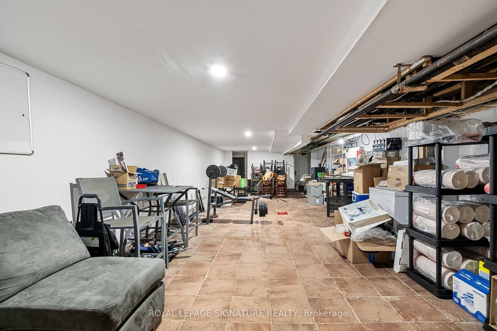 1310 St Clair Avenue W thumbnail 21
