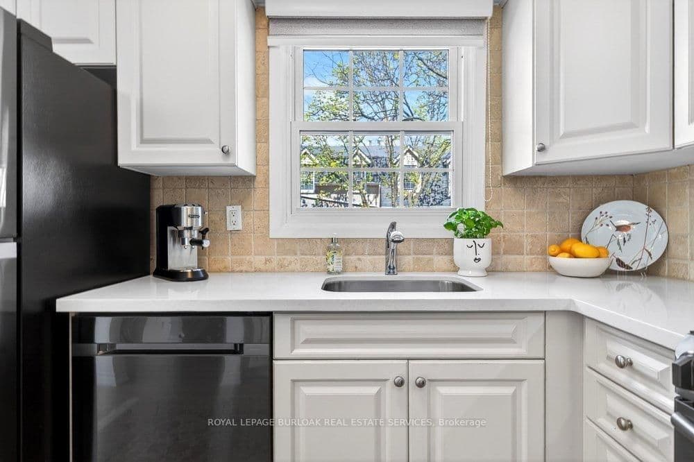 1351 Ontario Street, Unit 14 thumbnail 13