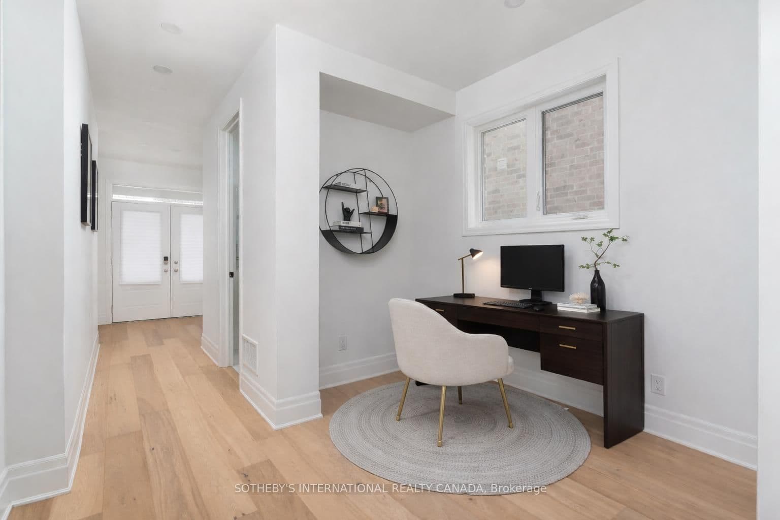 1556 Cookman Drive thumbnail 4