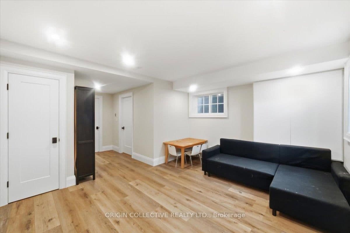 79 Wilson Street E thumbnail 23