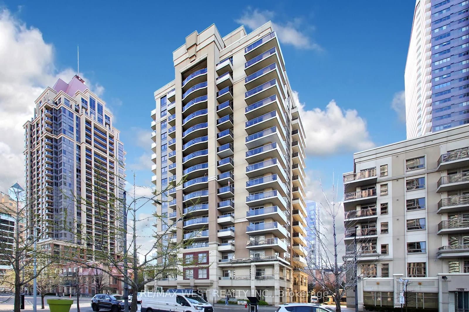 350 Princess Royal Drive, Unit 1101 thumbnail 2
