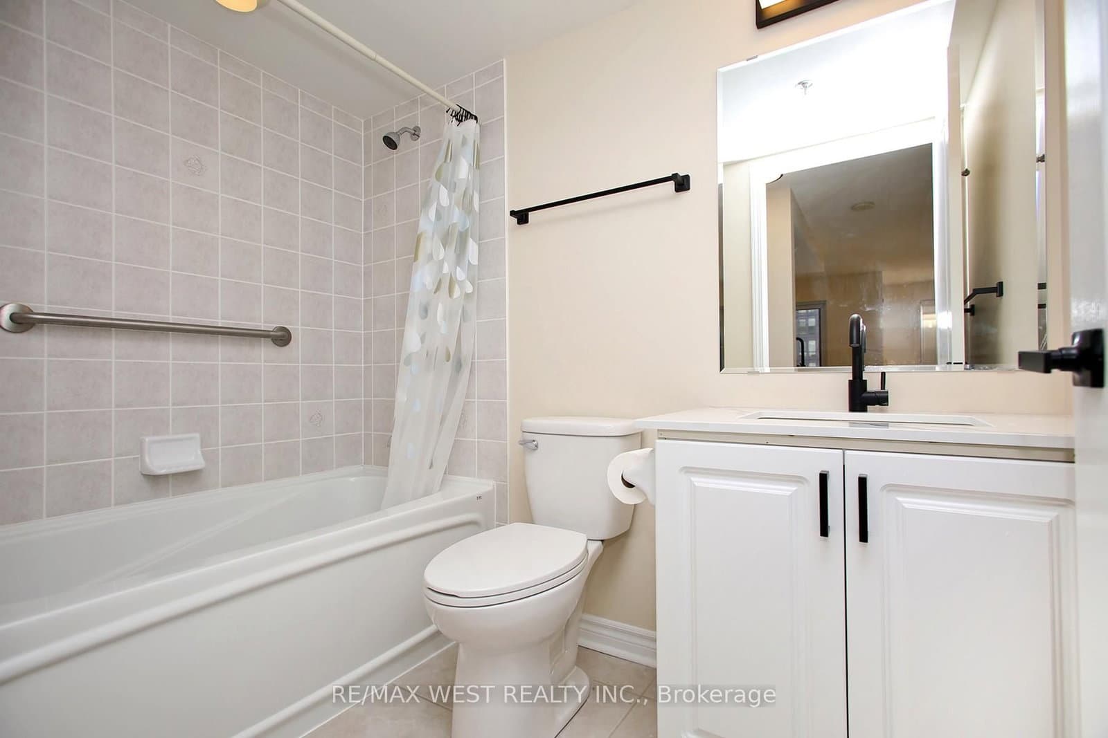 350 Princess Royal Drive, Unit 1101 thumbnail 21
