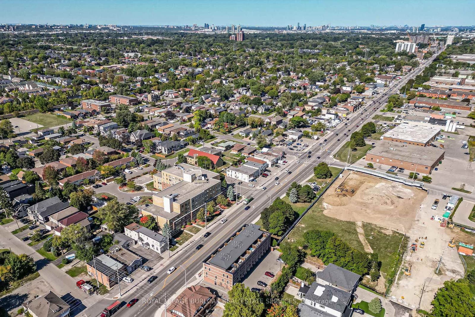 760 Lakeshore Road E, Unit 213 thumbnail 15
