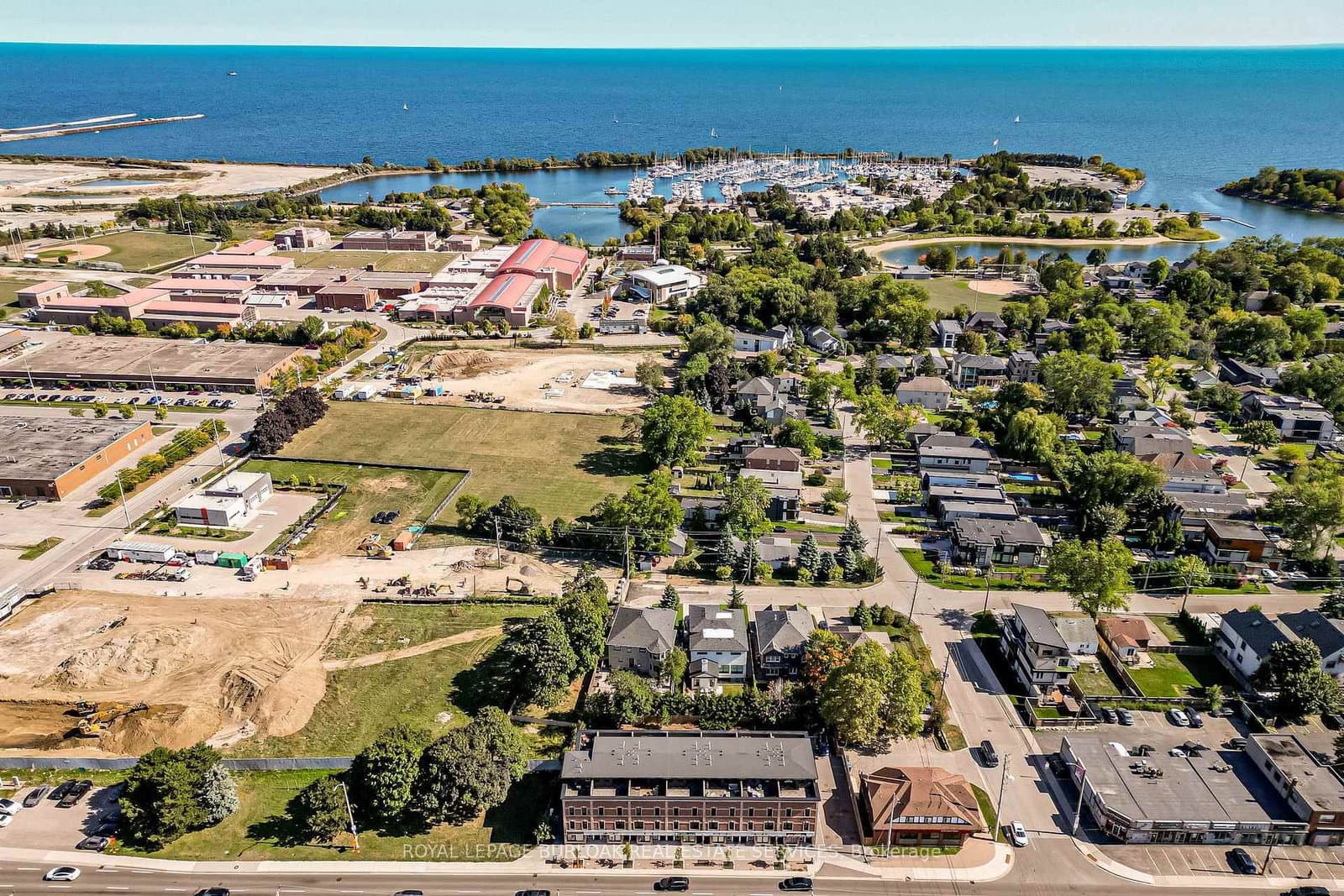 760 Lakeshore Road E, Unit 213 thumbnail 17