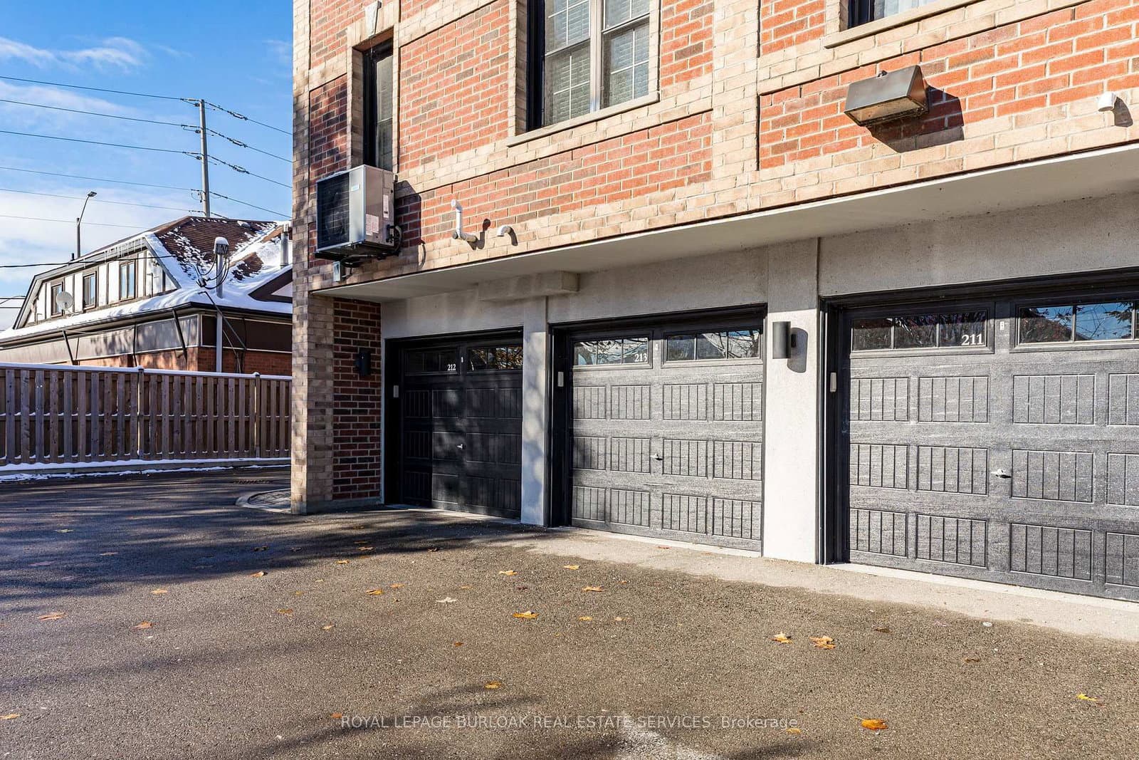 760 Lakeshore Road E, Unit 213 thumbnail 21
