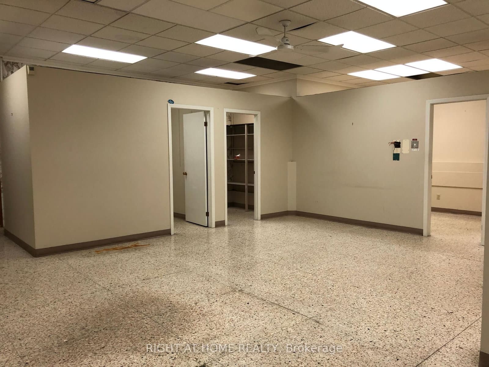 1745,1747 & 175 St. Clair Avenue W thumbnail 21