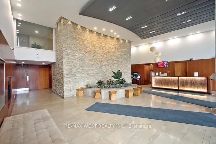 225 Webb Drive, Unit 903 thumbnail 2