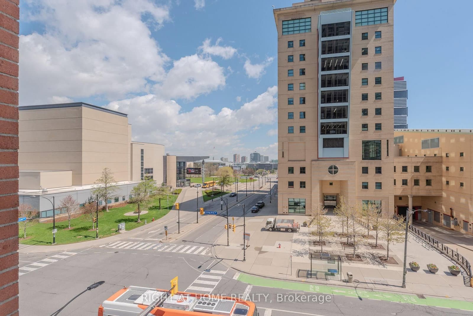 4090 Living Arts Drive, Unit 510 thumbnail 18