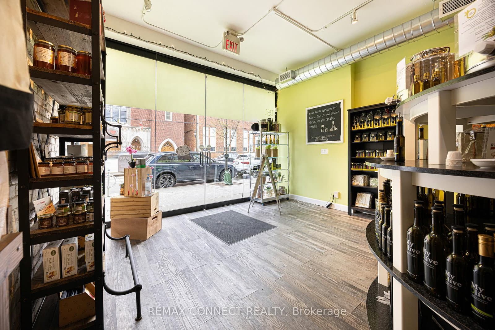 151 Roncesvalles Avenue thumbnail 7