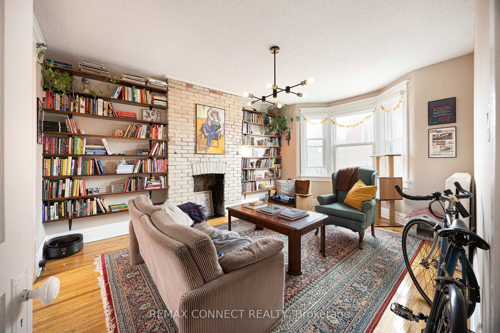 151 Roncesvalles Avenue thumbnail 8
