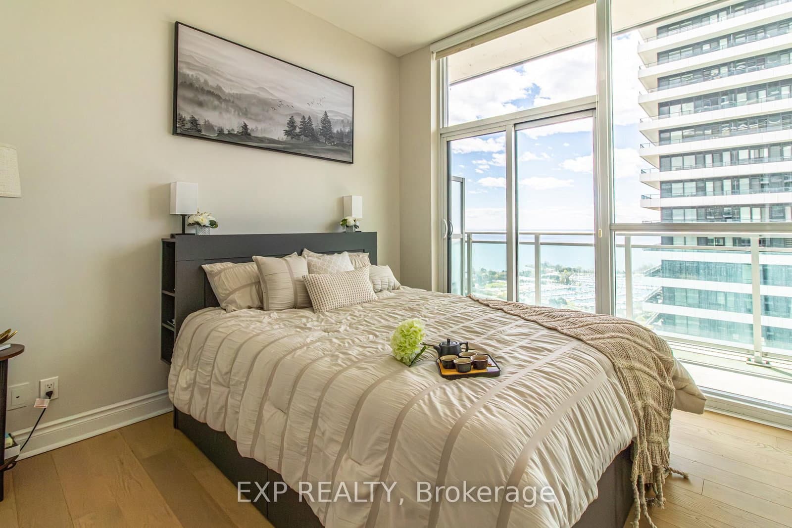 33 Shore Breeze Drive, Unit LPH3802 thumbnail 5