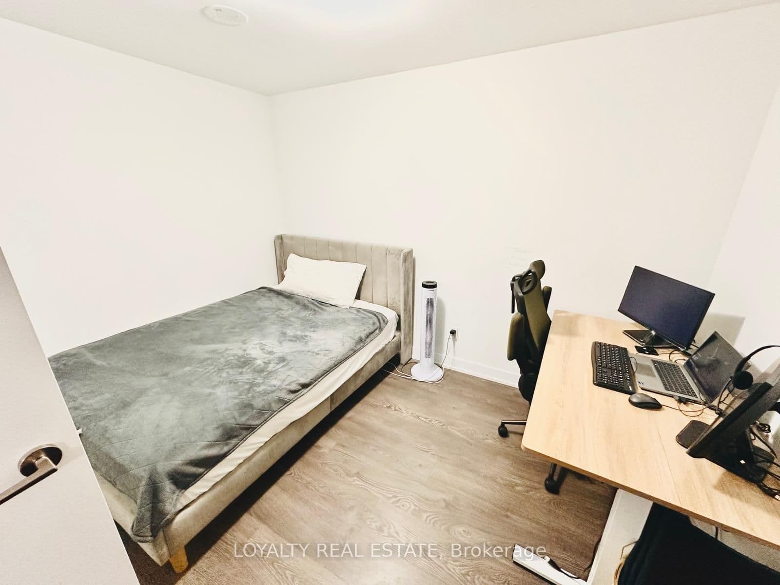 251 Manitoba Street, Unit 311 thumbnail 12