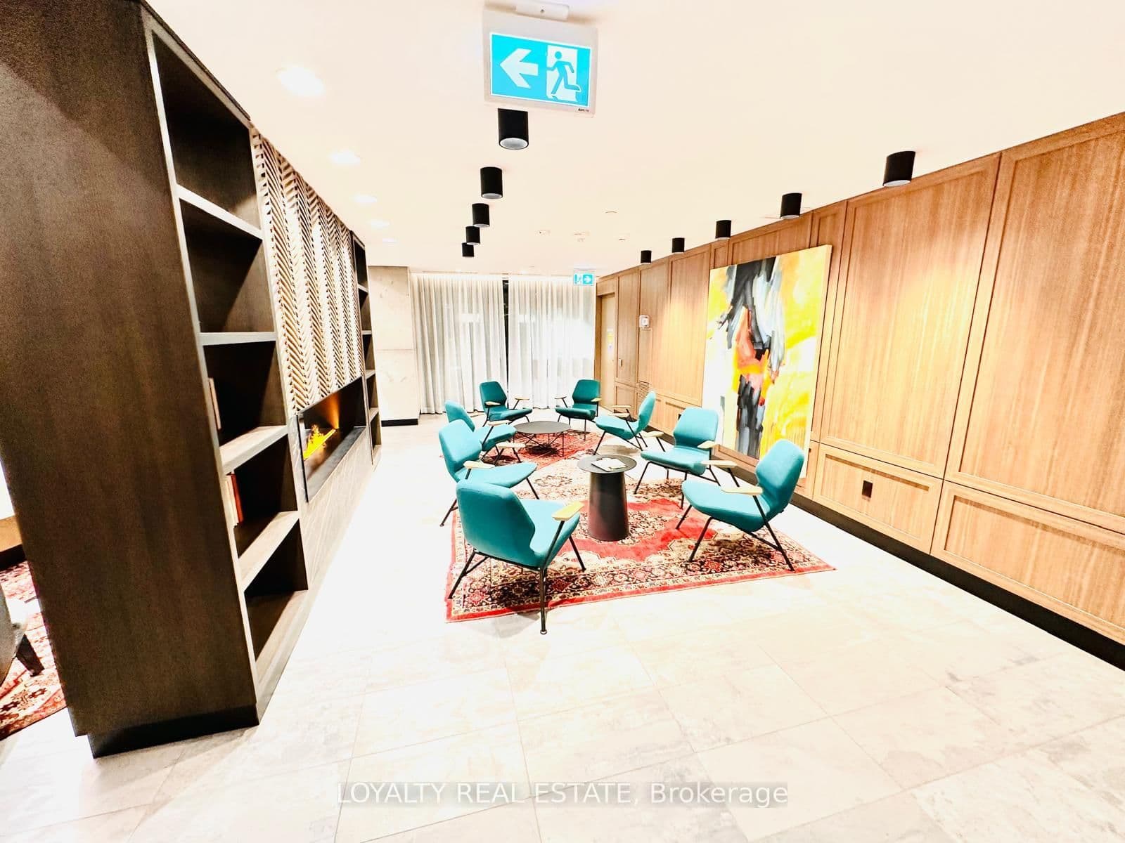 251 Manitoba Street, Unit 311 thumbnail 3