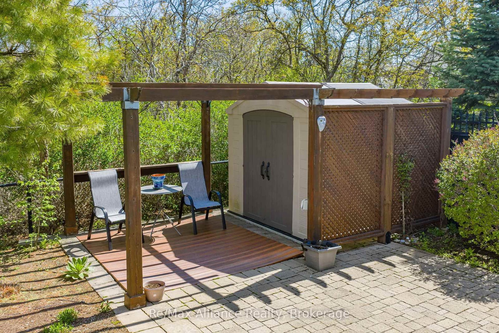 203 Burloak Drive thumbnail 46