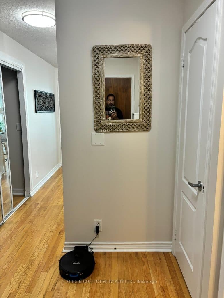 1 Elm Drive W, Unit 1101 thumbnail 4