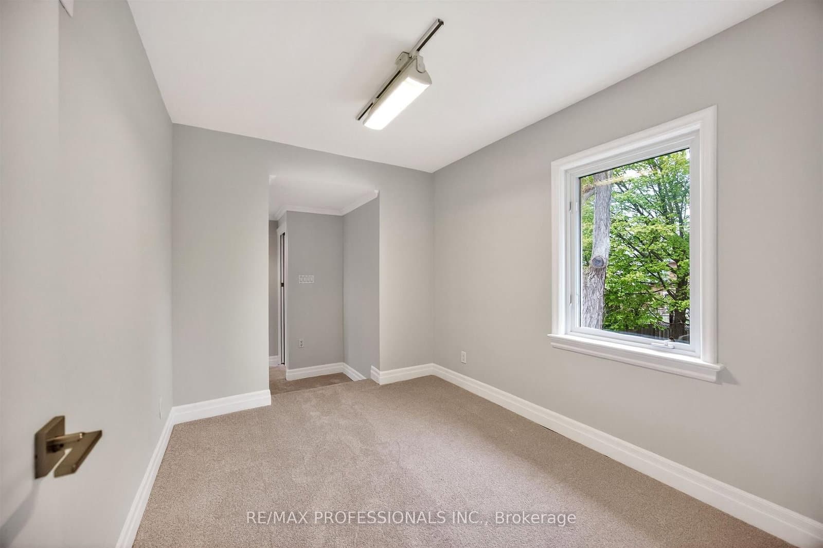 27 Nottingham Drive thumbnail 34