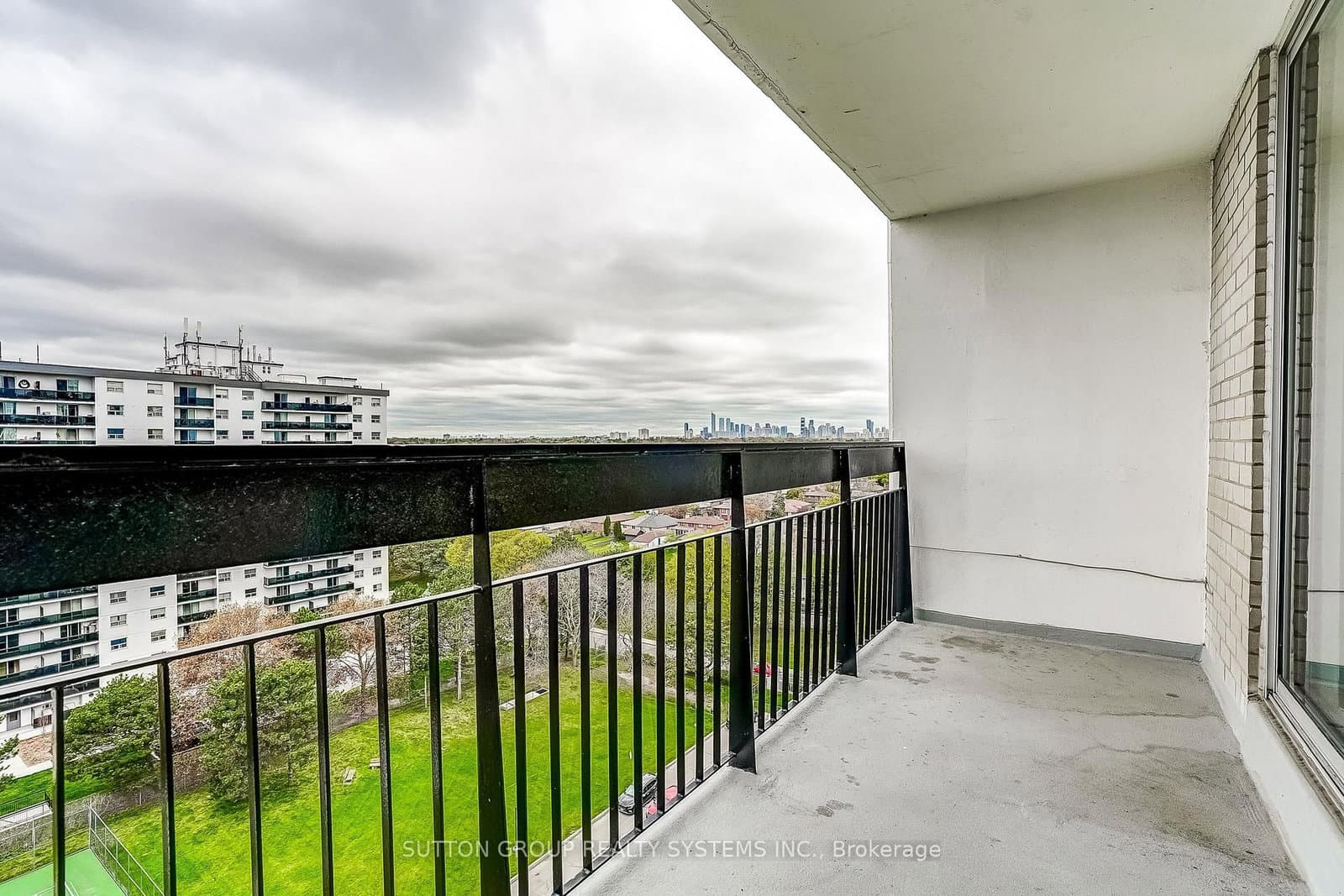 1100 Caven Street, Unit 1211 thumbnail 12