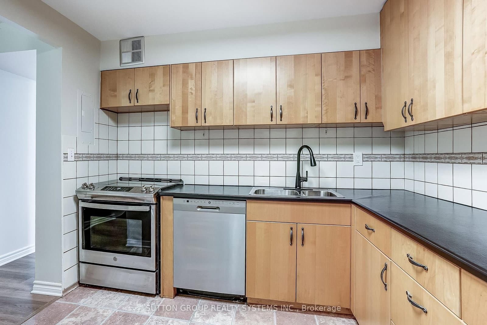 1100 Caven Street, Unit 1211 thumbnail 16