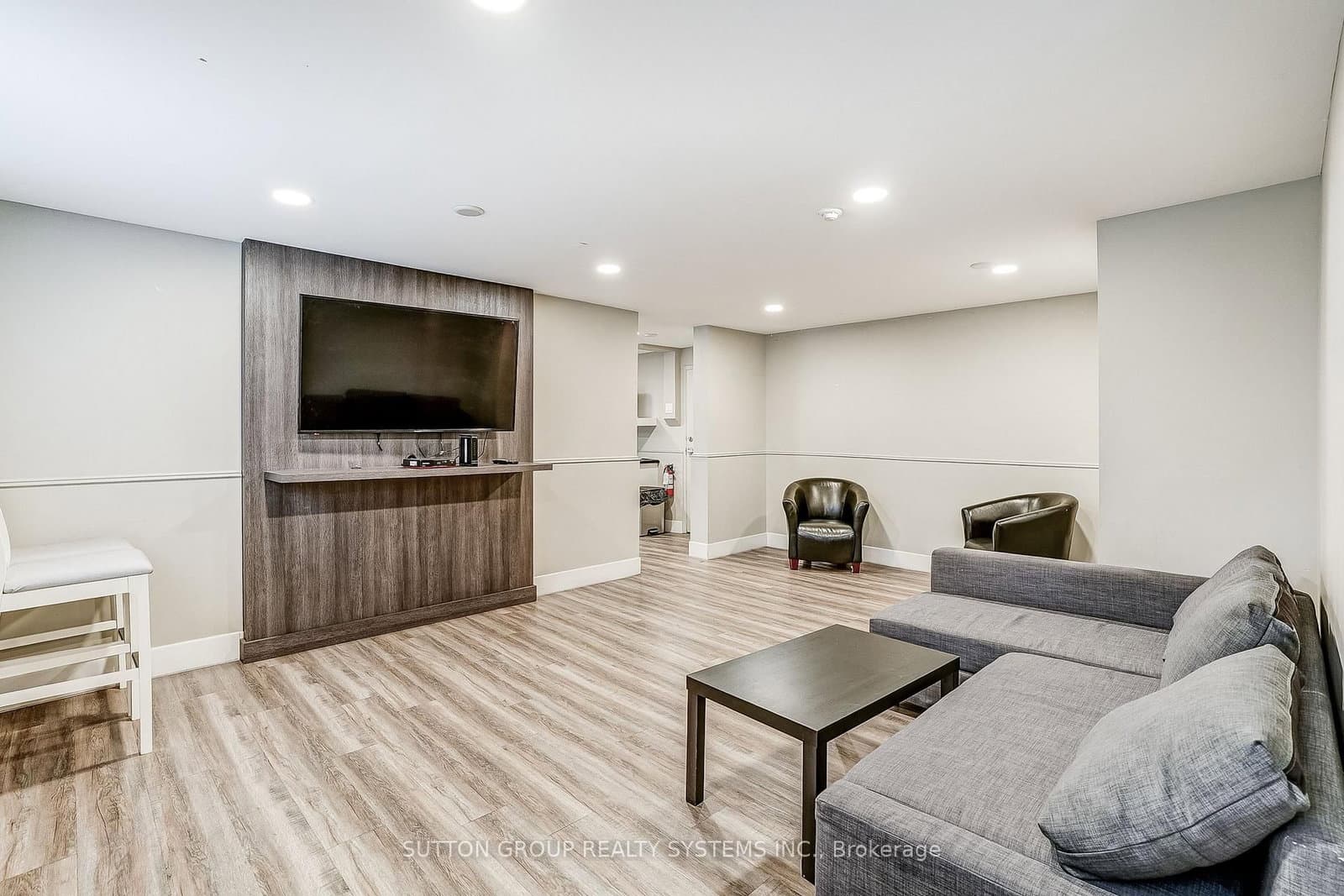 1100 Caven Street, Unit 1211 thumbnail 32