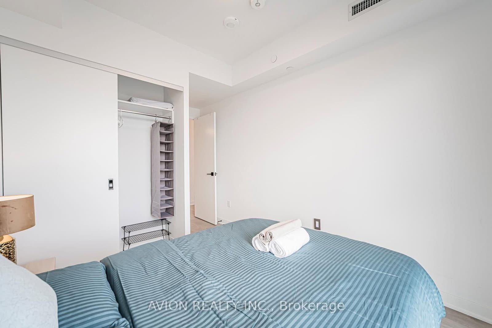 36 ZORRA Street, Unit 3008 thumbnail 23