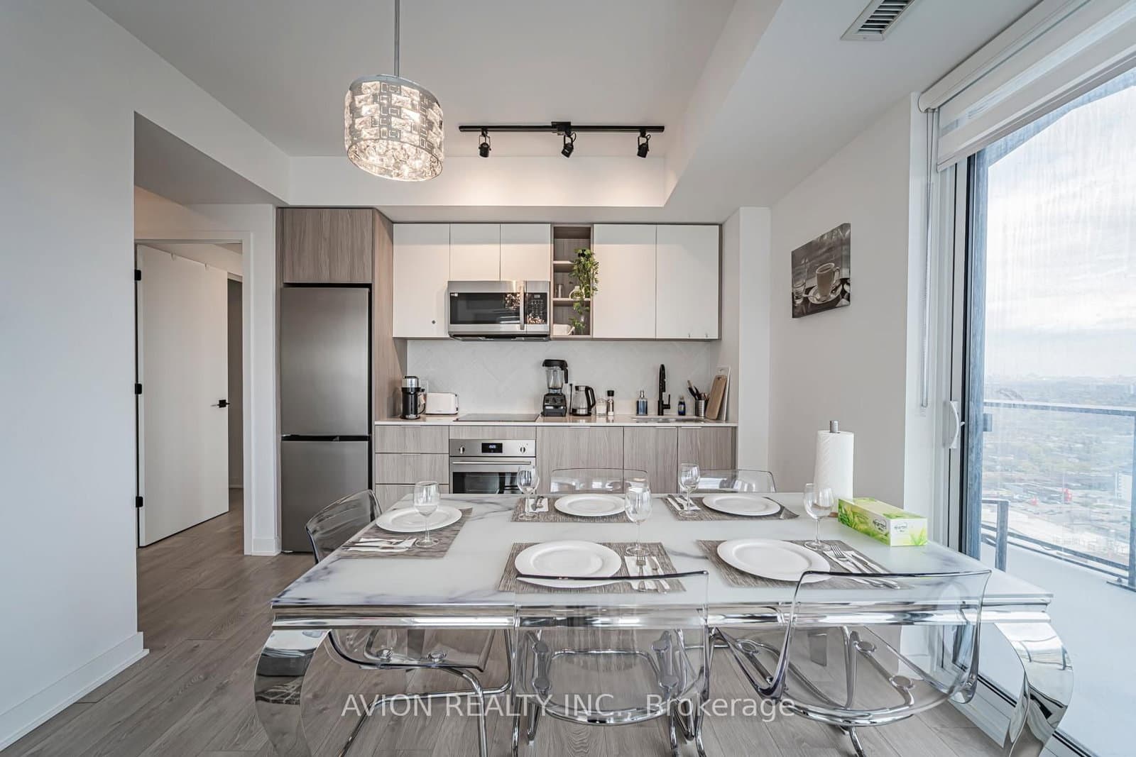 36 ZORRA Street, Unit 3008 thumbnail 3