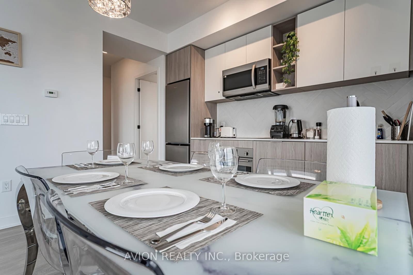 36 ZORRA Street, Unit 3008 thumbnail 5