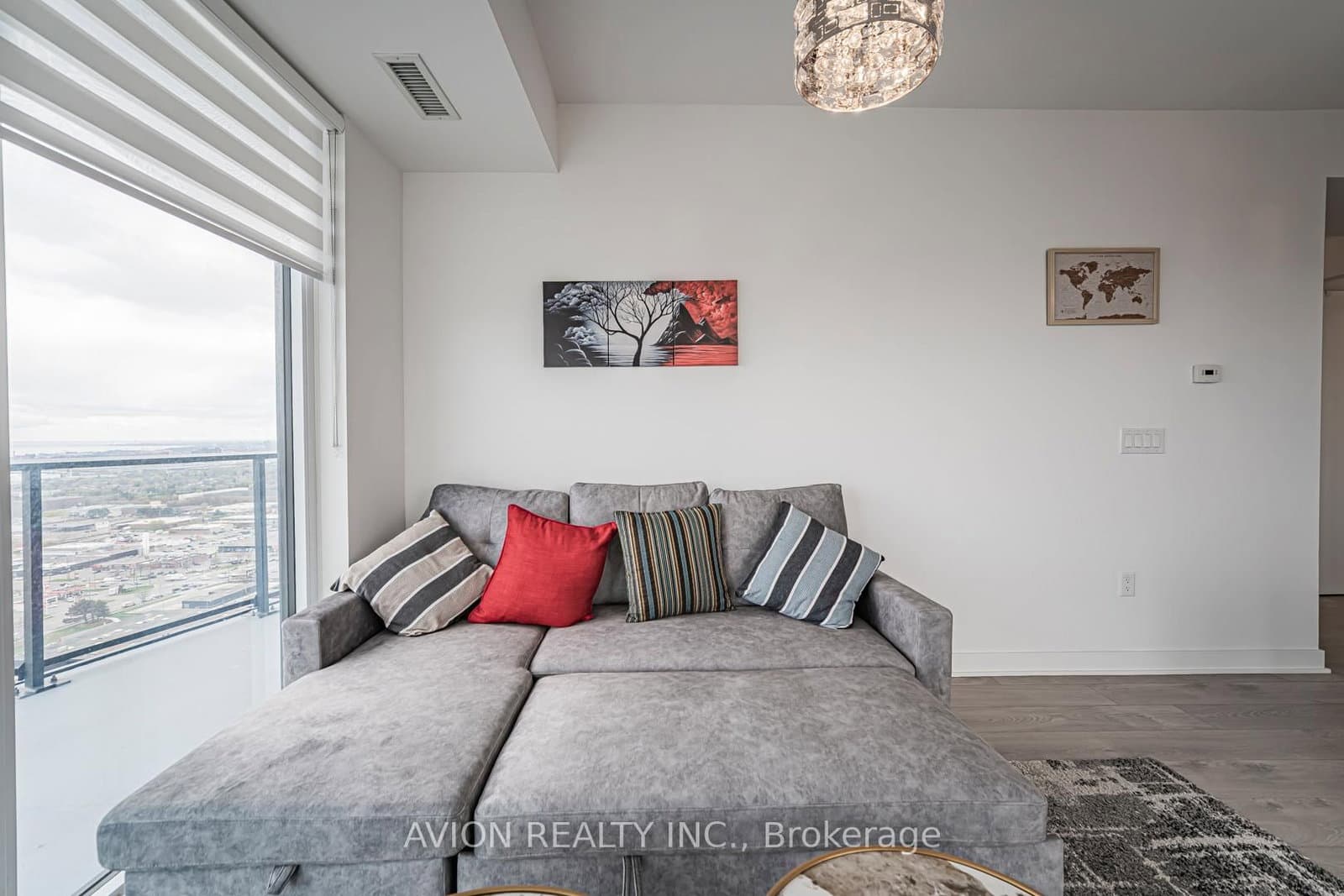 36 ZORRA Street, Unit 3008 thumbnail 9