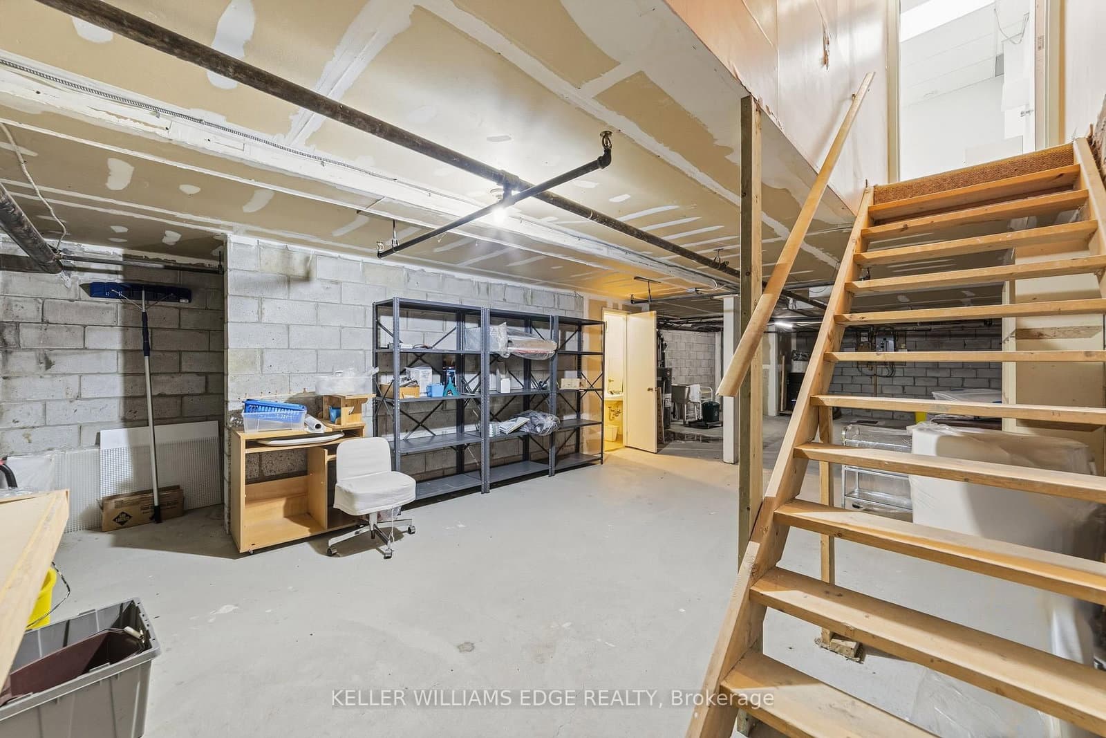 4136 Dundas Street W thumbnail 13