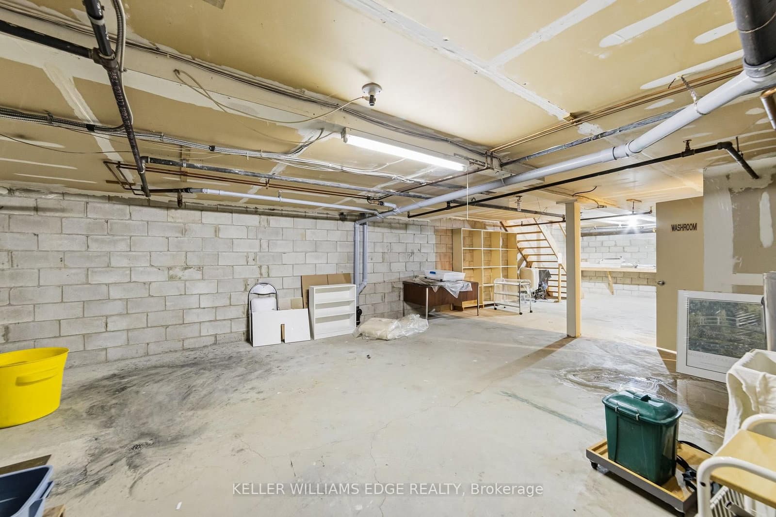 4136 Dundas Street W thumbnail 18