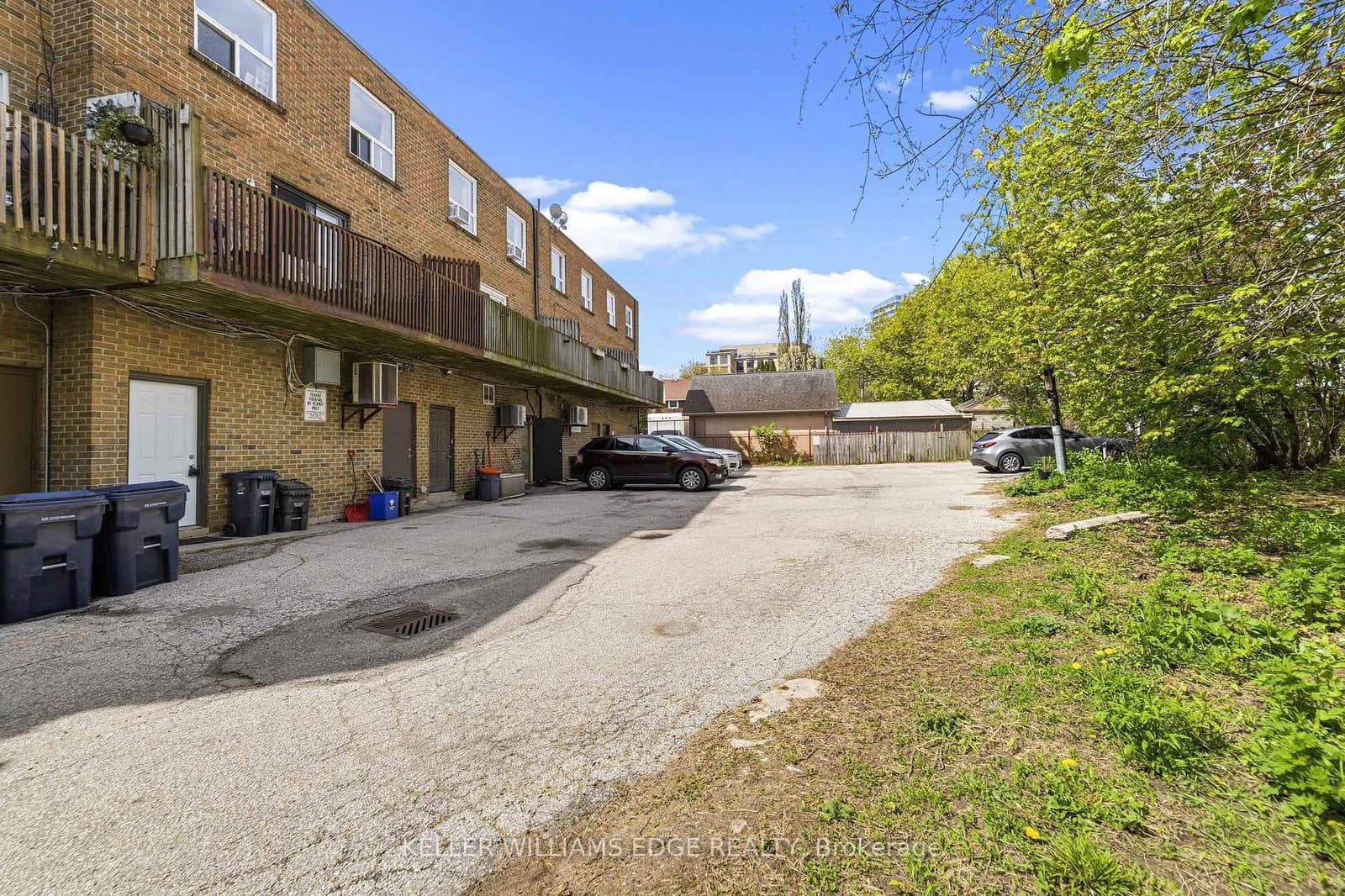 4136 Dundas Street W thumbnail 19