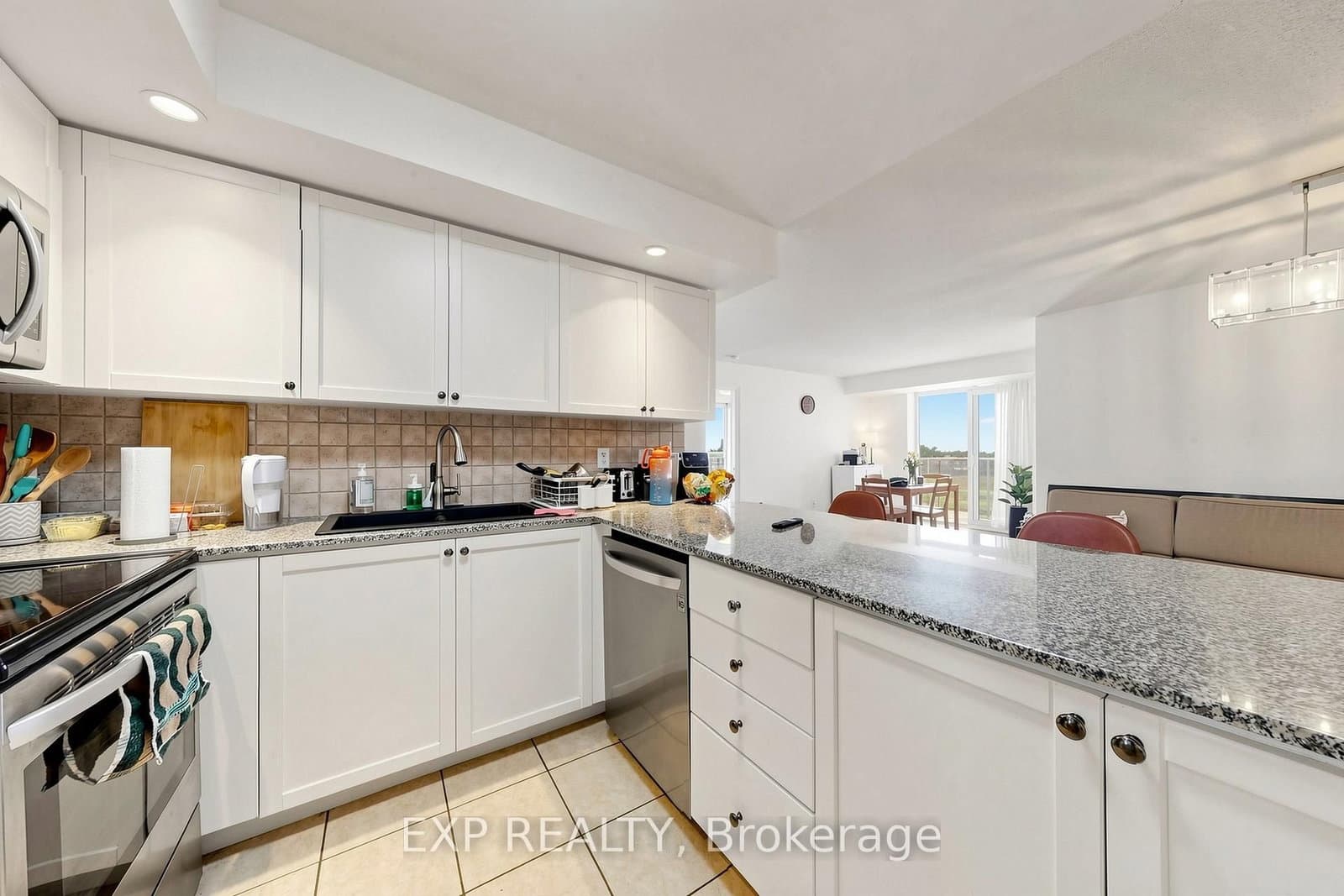 5233 Dundas Street W, Unit #1428 thumbnail 10