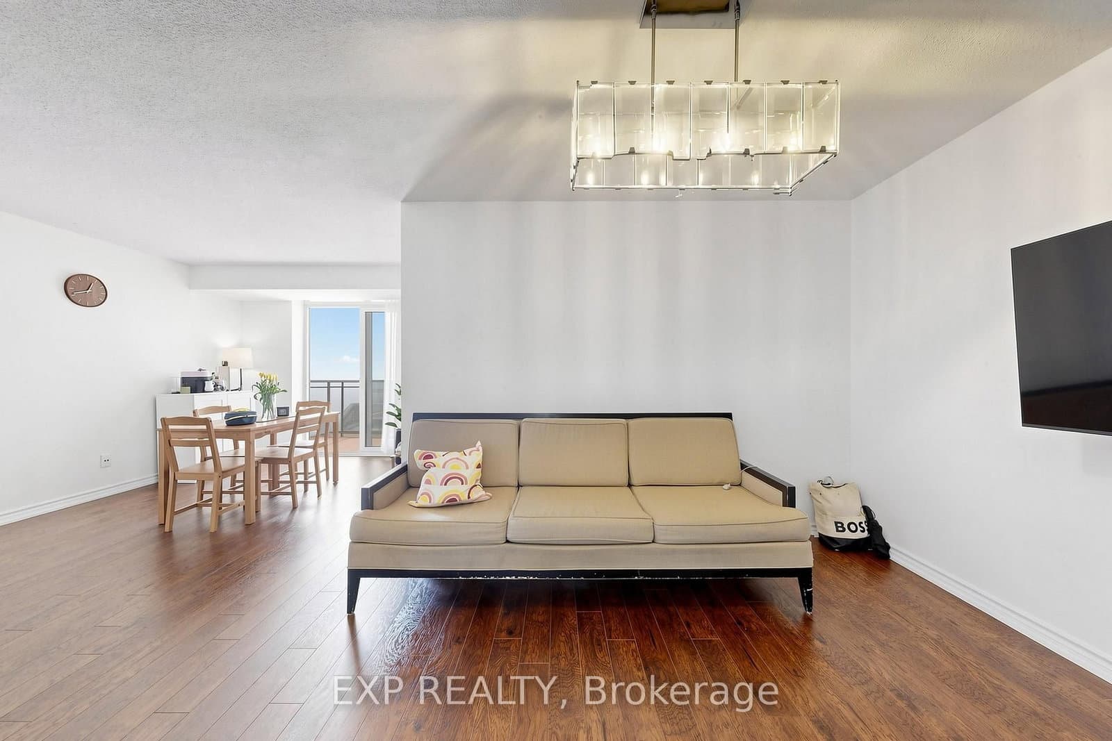5233 Dundas Street W, Unit #1428 thumbnail 13