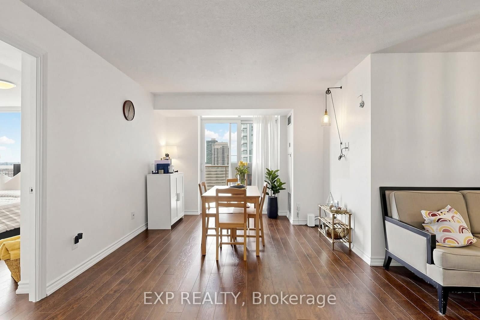 5233 Dundas Street W, Unit #1428 thumbnail 16