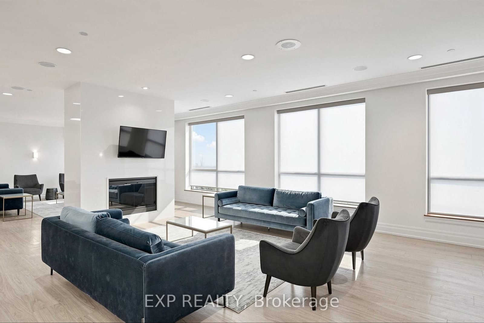 5233 Dundas Street W, Unit #1428 thumbnail 34